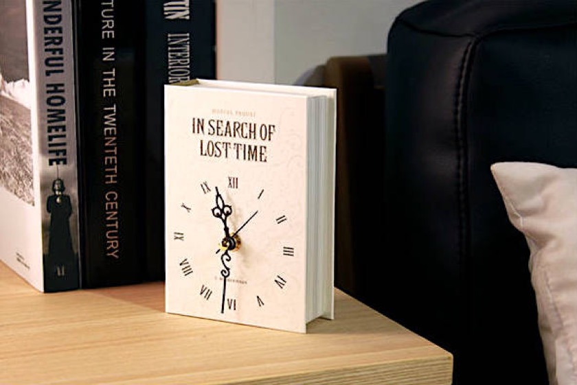 Book-shaped home appliances - Ideahouse Studio desk clock