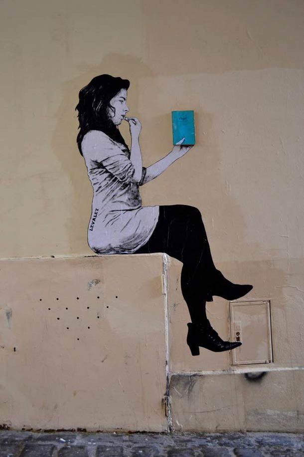 Books - street art by Levalet - picture 3