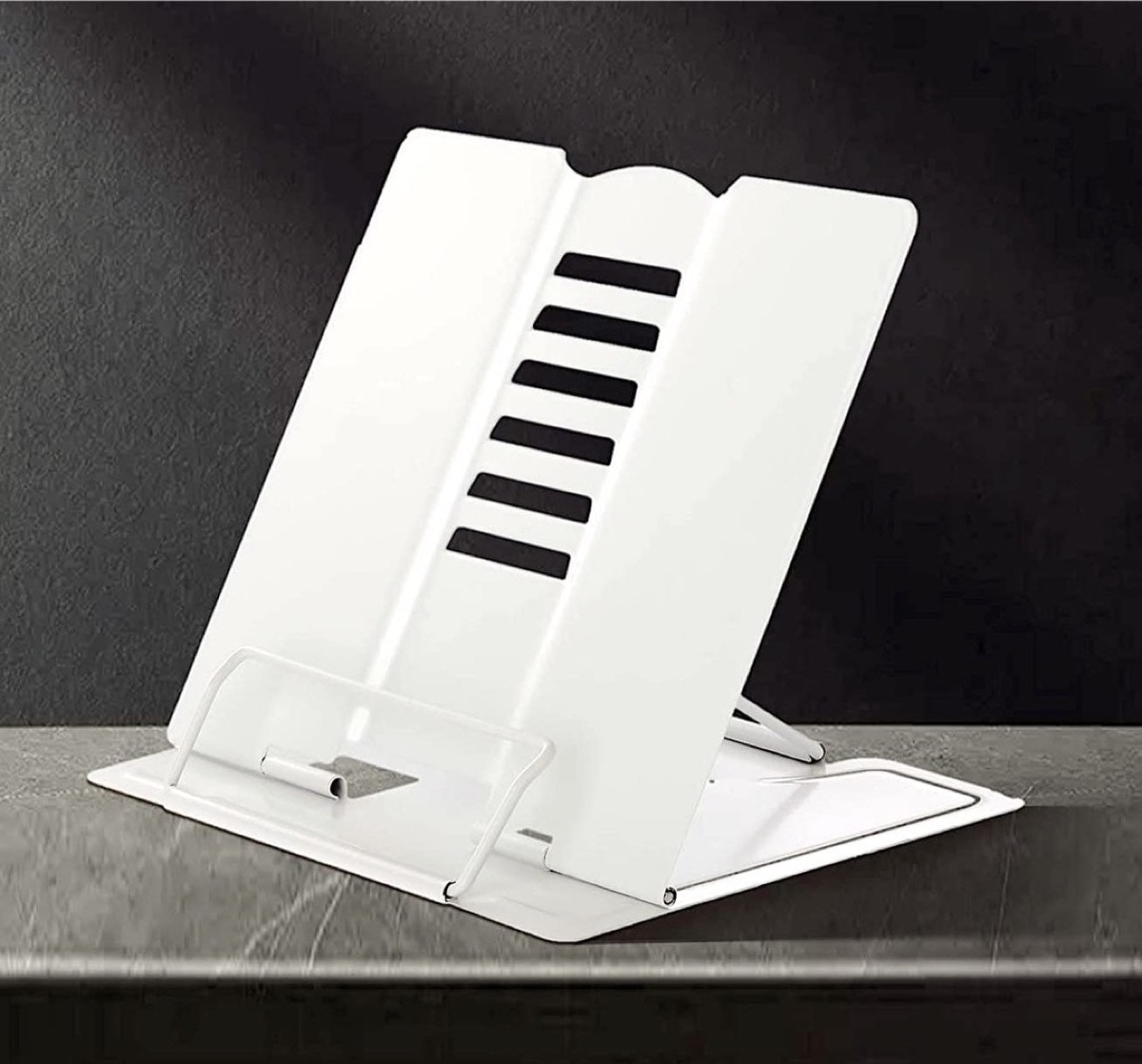 Foldable metal book and texbook holder - hands-free reading