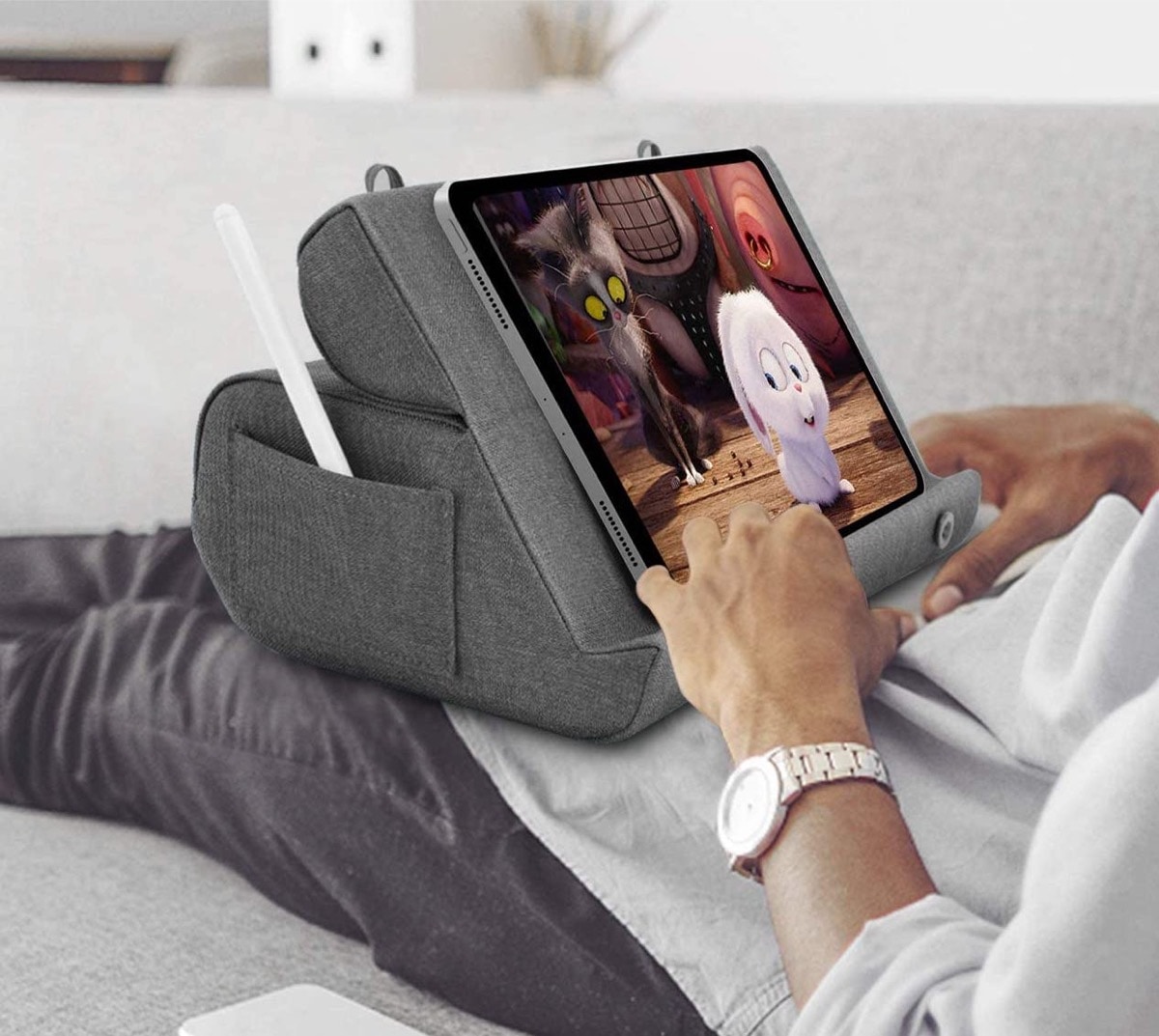 Foldable pillow stand - hands-free reading accessories