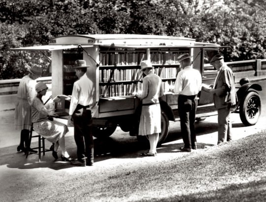 The first bookmobile of the Public Library of Cincinnati & Hamilton County, 1927