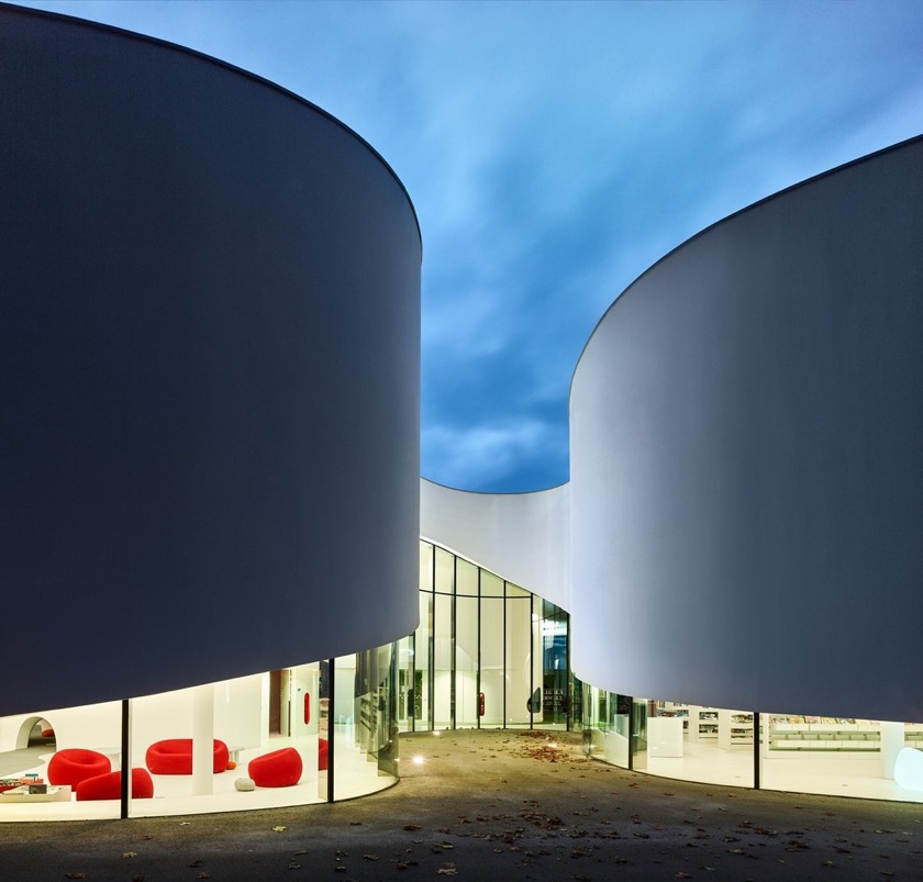 Thionville Library - outside