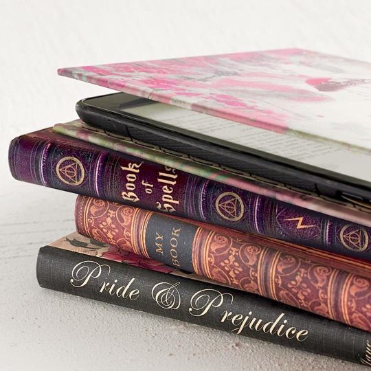 Vintage booklike Kindle Paperwhite covers by KleverCase